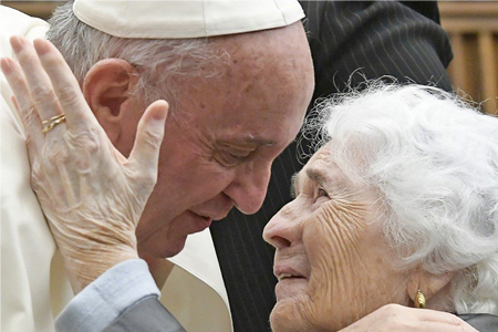 Grandparents &amp; young &#039;grow together&#039;